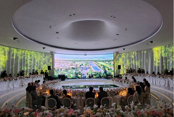 Reignwood Park presentation environment